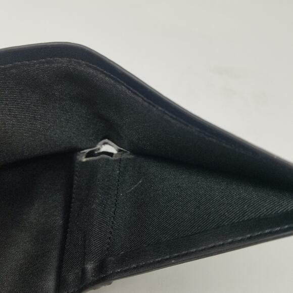 Perry Ellis Black Leather Men's Wallet - Picture 3 of 8